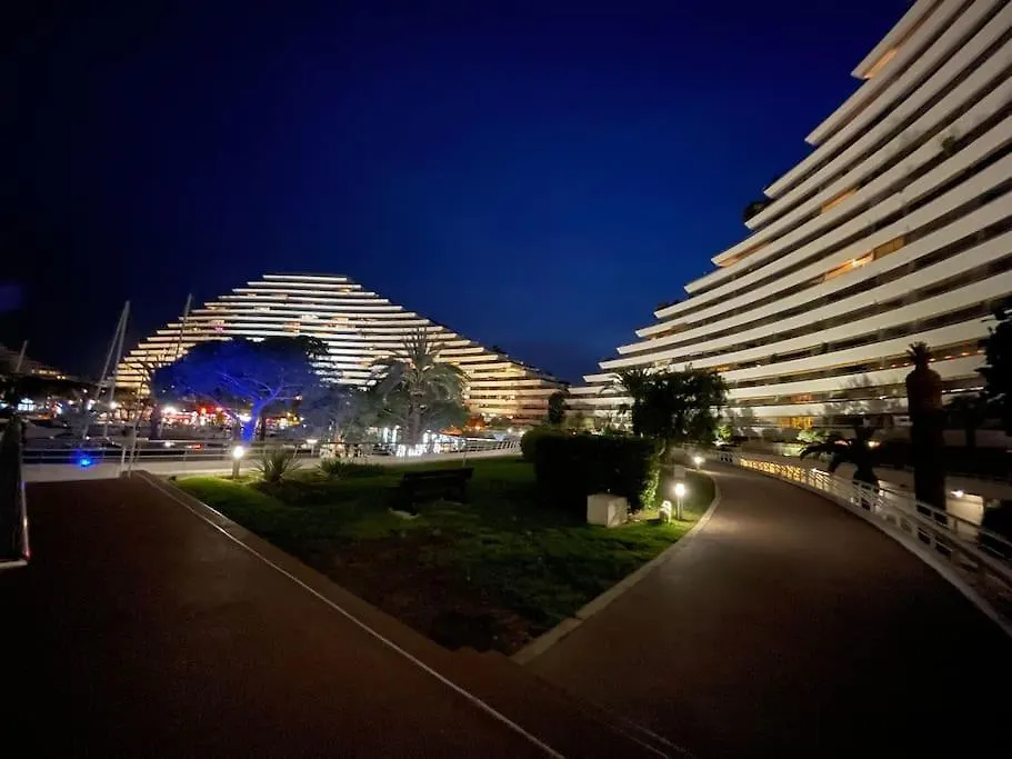 Studio A 2 Pas De La Plage Villeneuve-Loubet France